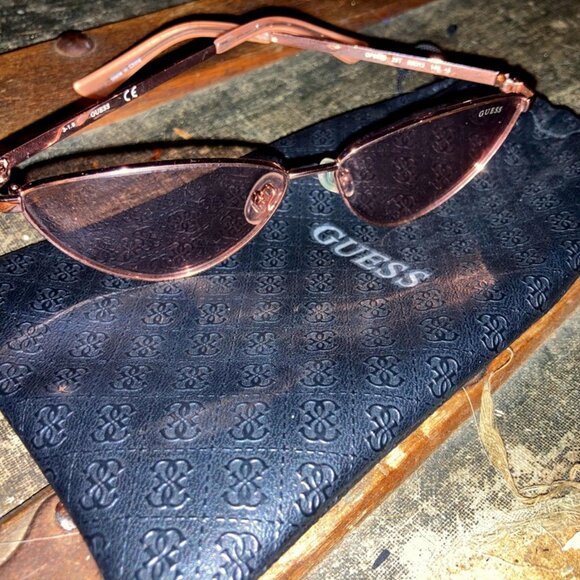 GUESS Sunglasses Gradient Bordeax Butterfly Ladies Sunglasses - Picture 6 of 9